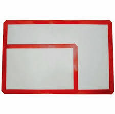 BAKING MAT HALF SIZE RED BORDER